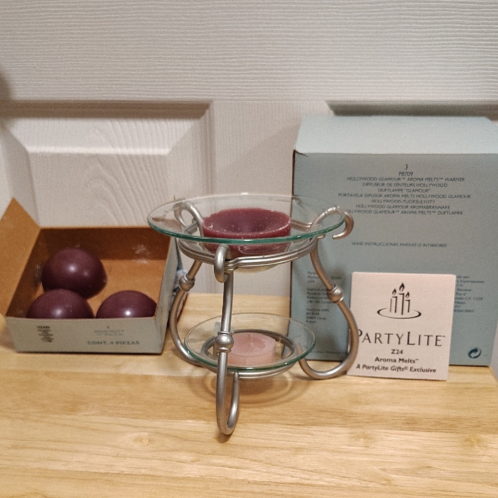 PartyLite Hollywood Glamor Silver Aroma Melts Holder WITH Maulberry Aroma Melts